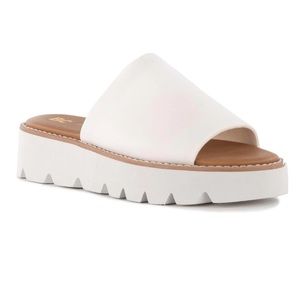 BC Footwear white platform lug sole sandals size 8
